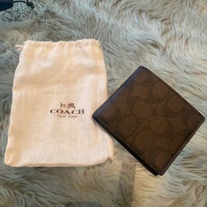 Men’s Coach Signature logo wallet
